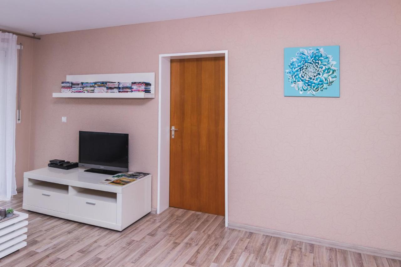 Ferienwohnung In Dem Schoenen Kurort Bad Durkheim Bagian luar foto